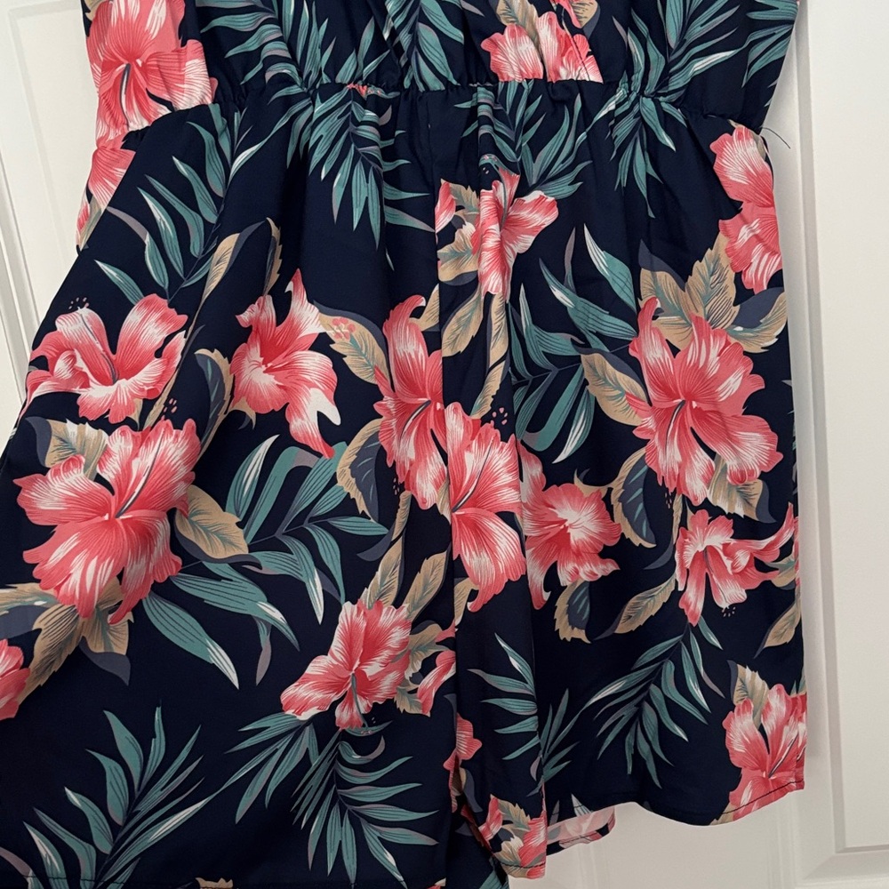 Floral V-Neck Women's romper - Picture 4 of 5